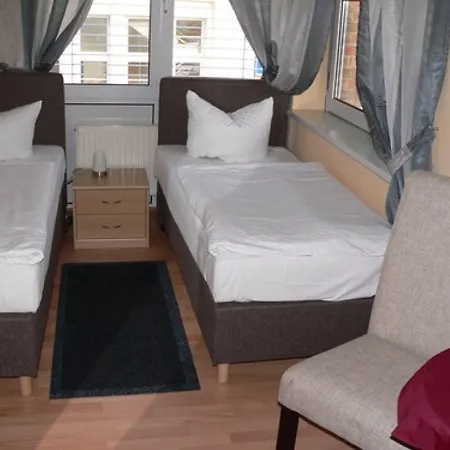 Garni Am Hopfenmarkt Otel 3*