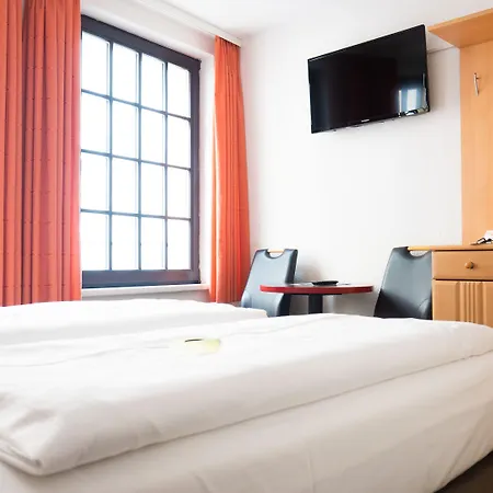 Garni Am Hopfenmarkt 3* רוסטוק